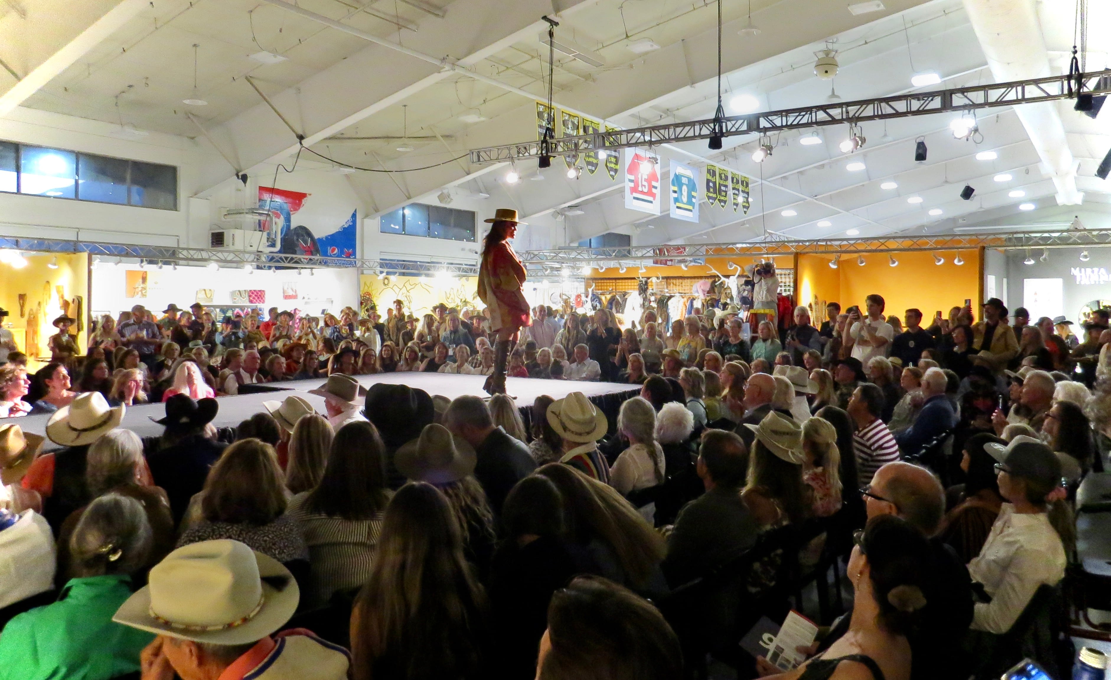 fashion show stage 1