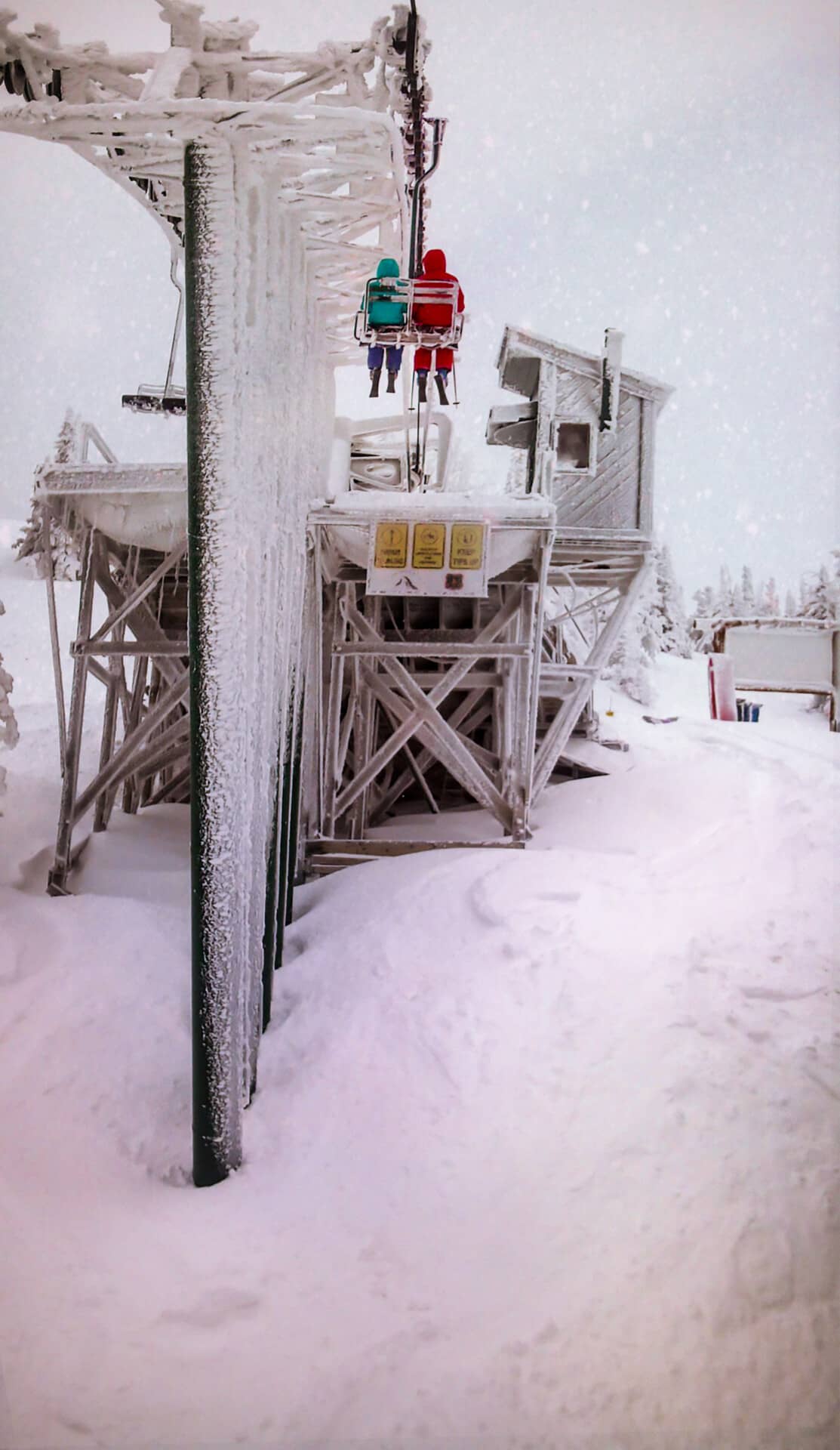 Sara Maddie Lee On Blackfoot Chair 2014 2